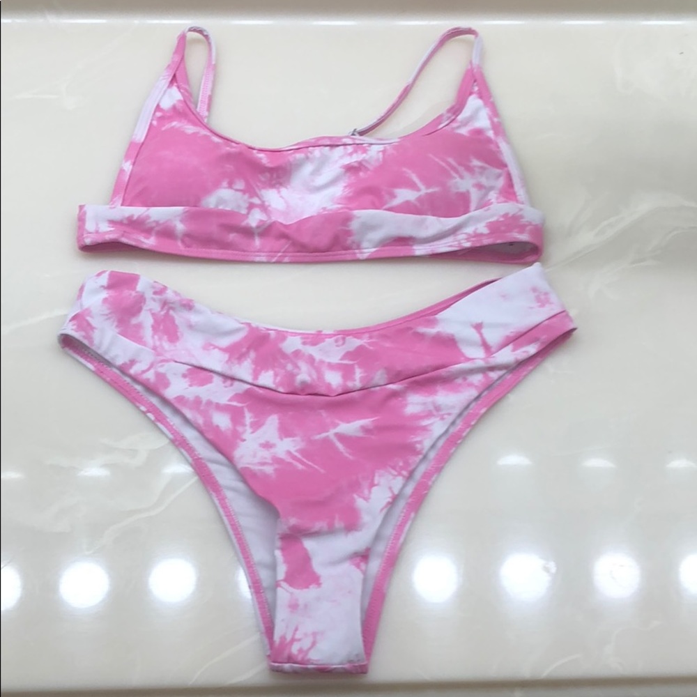 Pink tye dye bikini set
